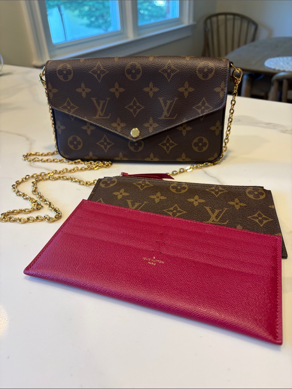 Louis Vuitton Monogram Pochette Felice - excellent condition!!